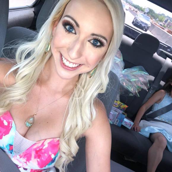 angelahudson398